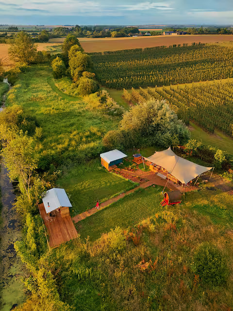 Romantic Wagon & Farm Stay - Kent