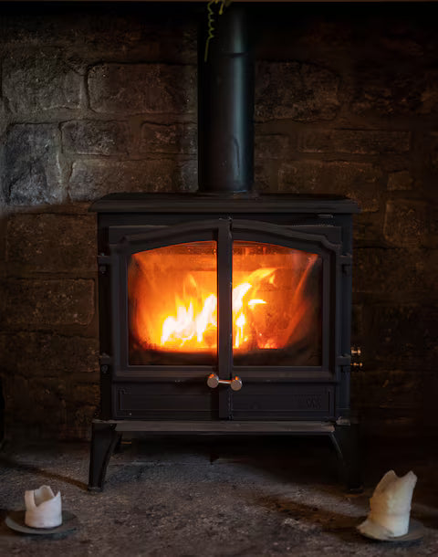 Modernised 1700's Cottage - Derbyshire