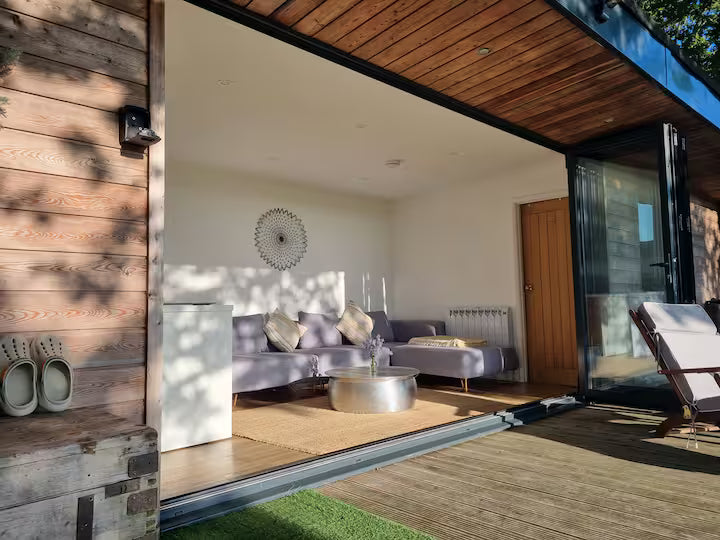 Secluded Cabin - Bransgore - New Forest