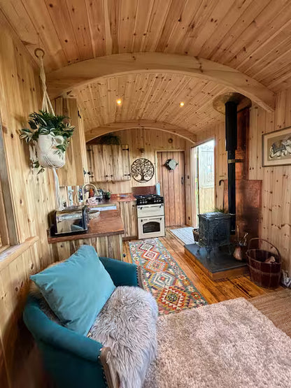Romantic Luxury Shepherd Hut - Windsor