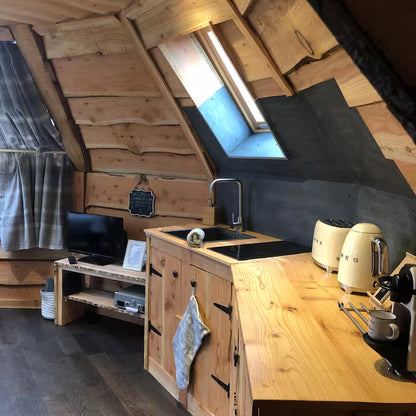 Stargazing Cabin - Monmouth