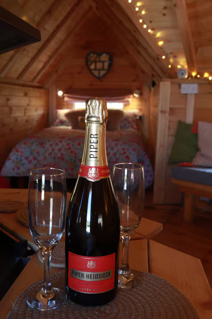The Hut & Hot Tub - Kent