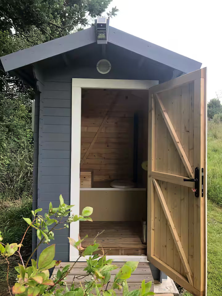 Off Grid Shepherd Hut - West Devon