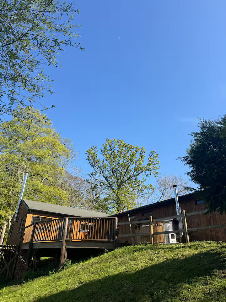 Fishing Lake Cabin - Warwickshire
