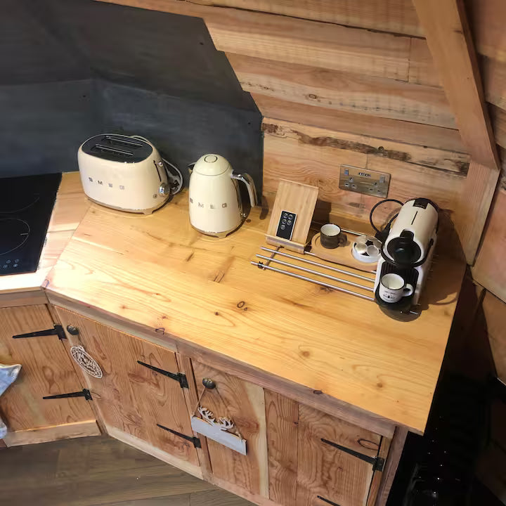 Stargazing Cabin - Monmouth