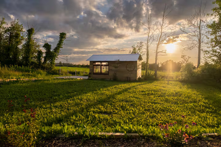 Romantic Wagon & Farm Stay - Kent