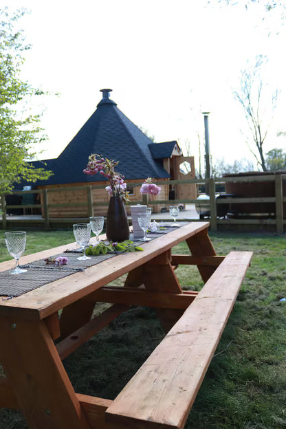 The Hut & Hot Tub - Kent