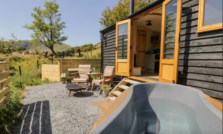 Shepherd Hut - Llanbedr