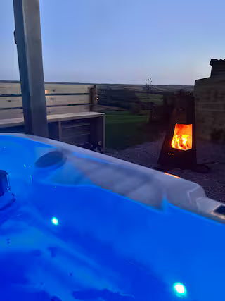 Hillside Cabin - North Molton