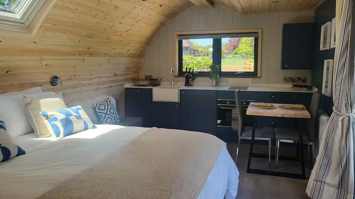 Relaxing Hut & Hot Tub - East Sussex