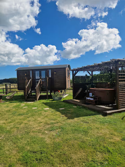 Romantic Hut & Hot Tub - Kent