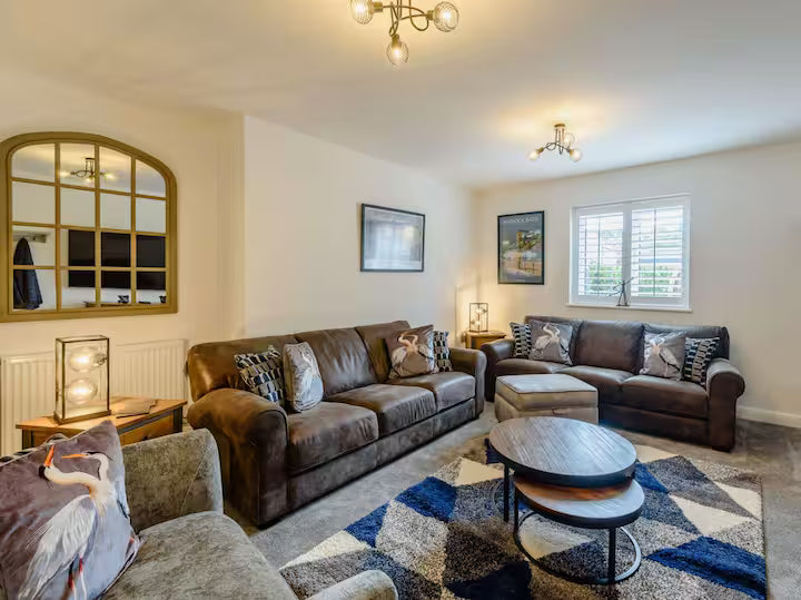 8 Guest 4 Bedroom Cottage - Bradwell