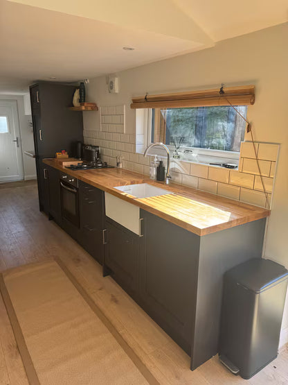Fishing Lake Cabin - Warwickshire