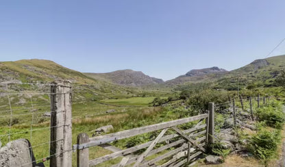 Shepherd Hut - Llanbedr