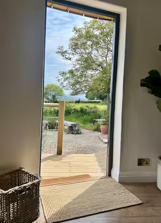 Luxury Roundhouse & Hot Tub - North Curry
