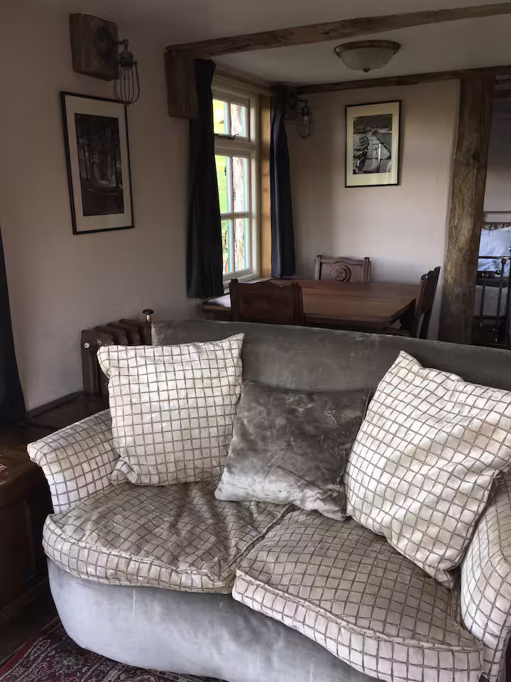 Log Cabin - Glastonbury