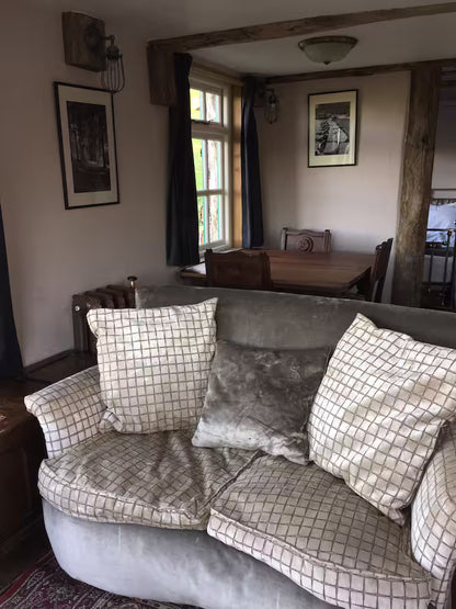 Log Cabin - Glastonbury
