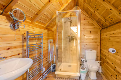 The Hut & Hot Tub - Kent