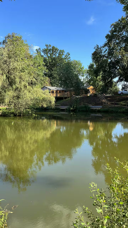 Fishing Lake Cabin - Warwickshire