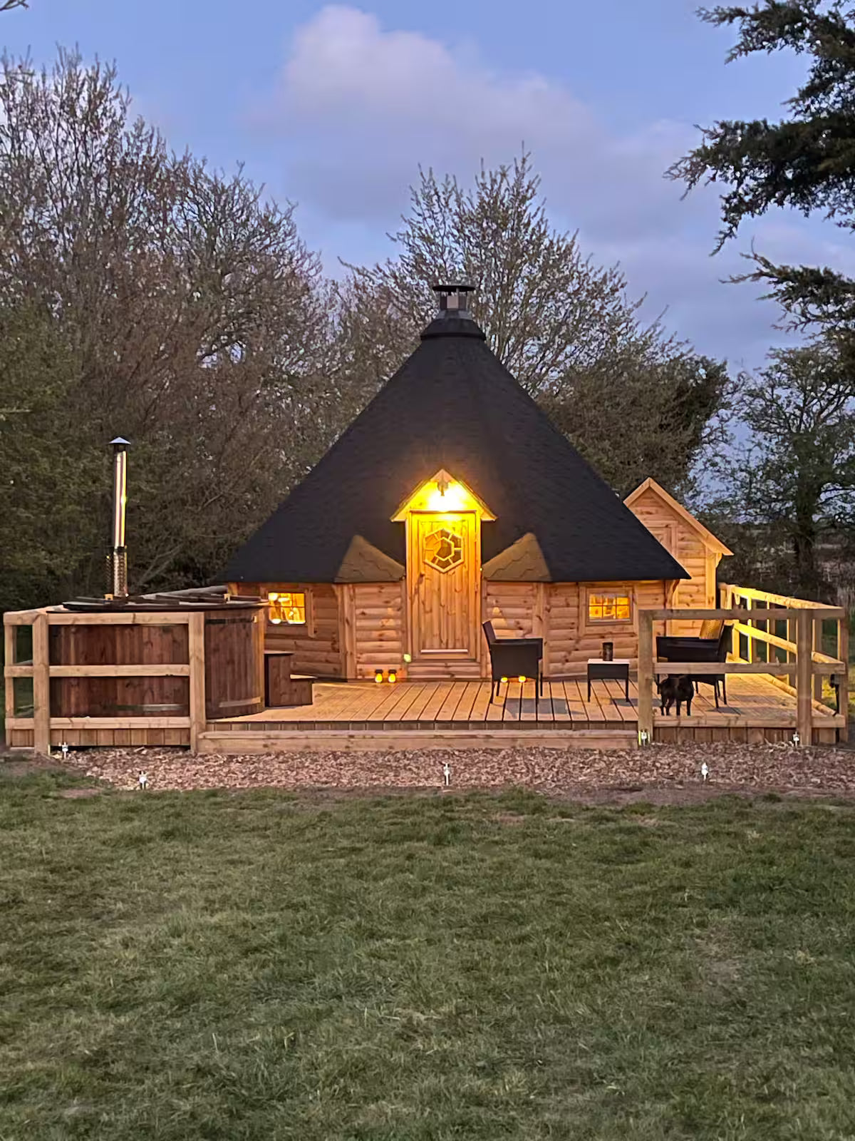 The Hut & Hot Tub - Kent