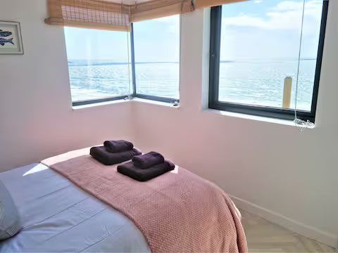 2 Bed Cliff Retreat - Cornwall
