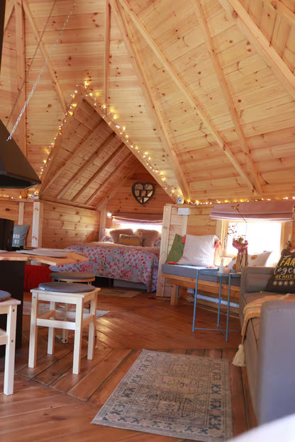 The Hut & Hot Tub - Kent
