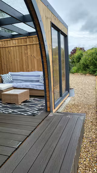 Relaxing Hut & Hot Tub - East Sussex