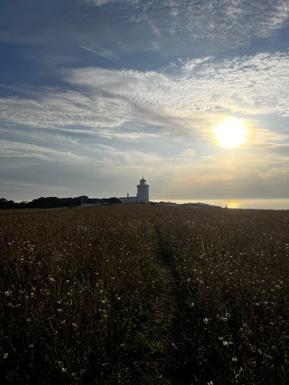 Secluded Barn - Cliffs Of Dover