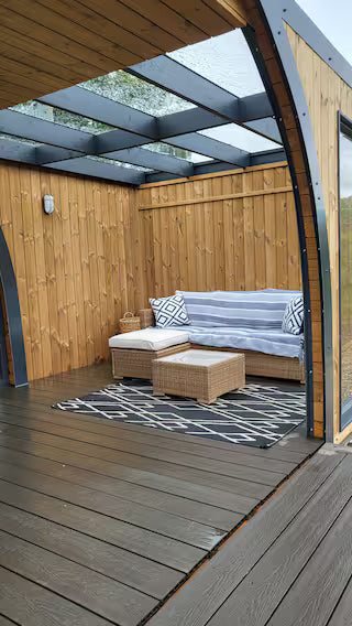 Relaxing Hut & Hot Tub - East Sussex