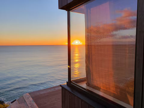 2 Bed Cliff Retreat - Cornwall