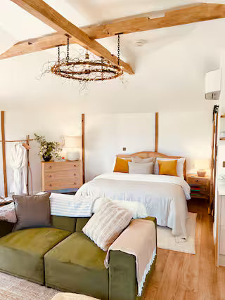 Luxury Roundhouse & Hot Tub - North Curry