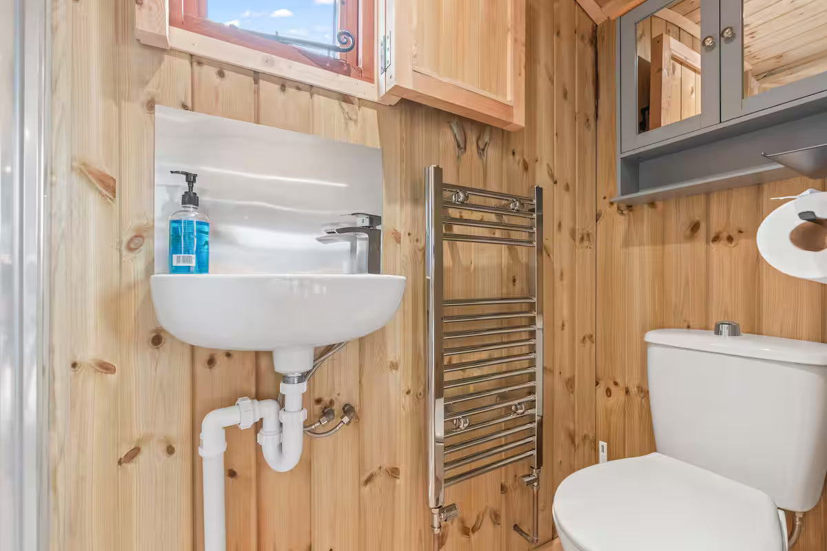 Private Hut & Sauna - Herefordshire