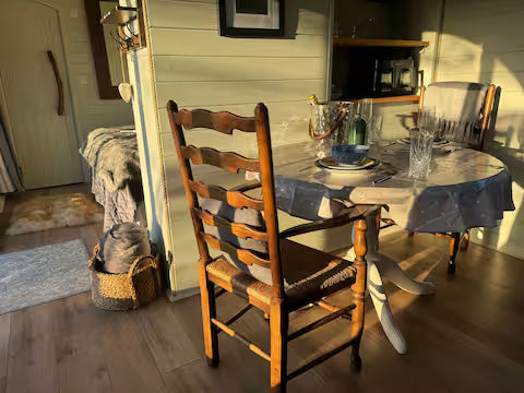 Romantic Retreat - Ashwicke