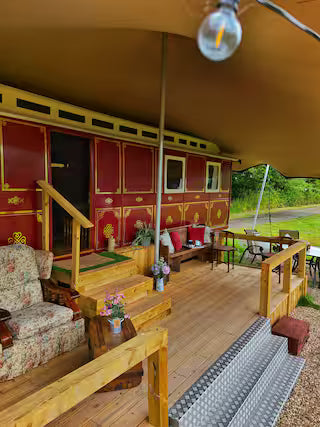 Romantic Wagon & Farm Stay - Kent