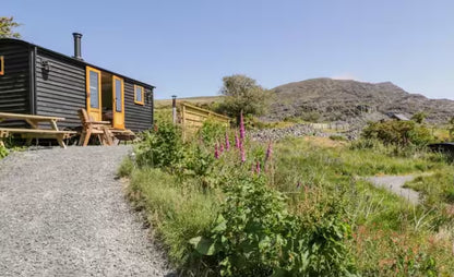 Shepherd Hut - Llanbedr