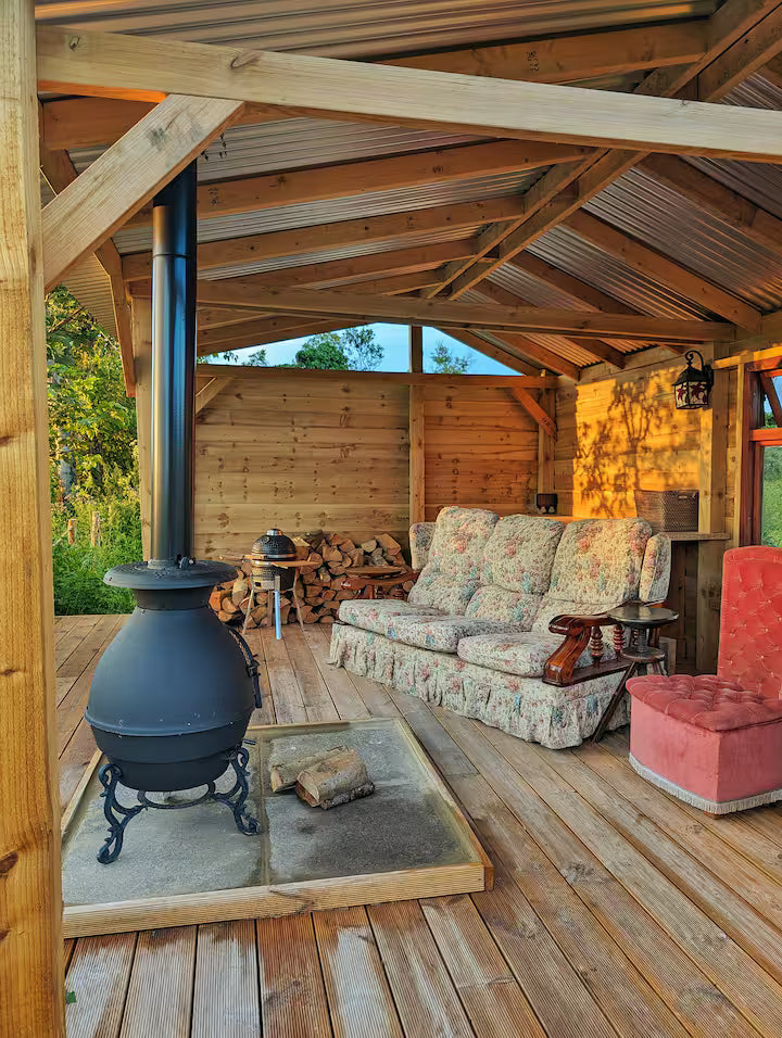 Romantic Wagon & Farm Stay - Kent