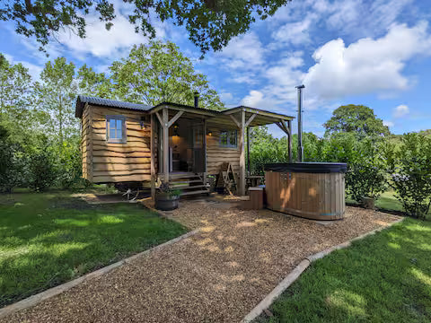 Hut In The New Forest - Hampshire