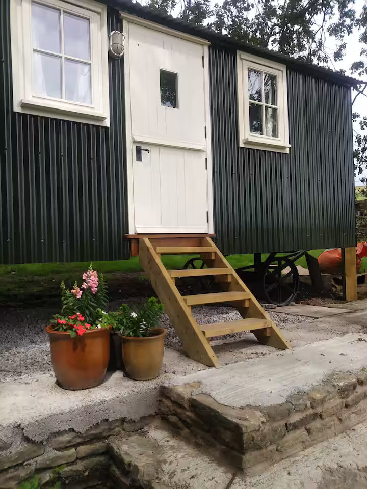 Shepherd Hut - Derbyshire