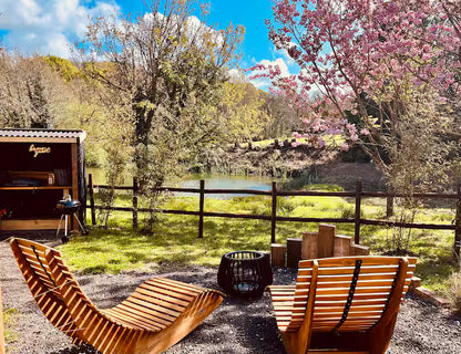Entire Log Cabin - Somerset