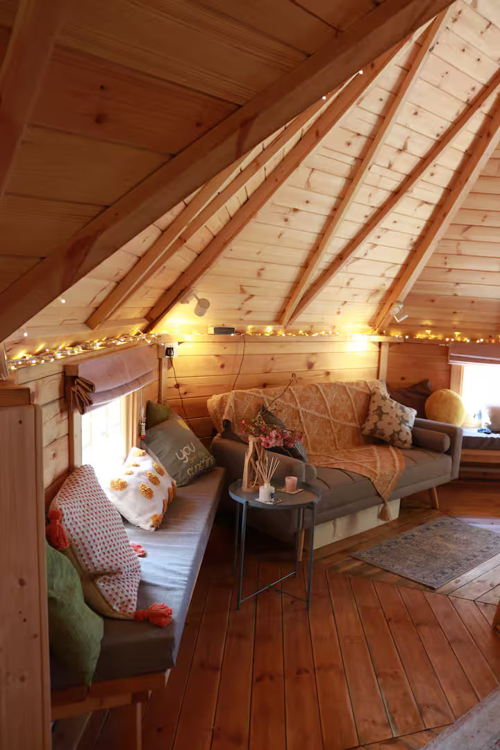 The Hut & Hot Tub - Kent