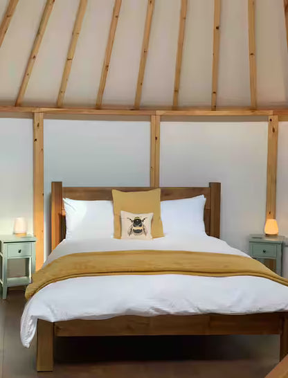 Roundhouse & Hot Tub - Norfolk