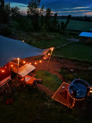 Romantic Wagon & Farm Stay - Kent