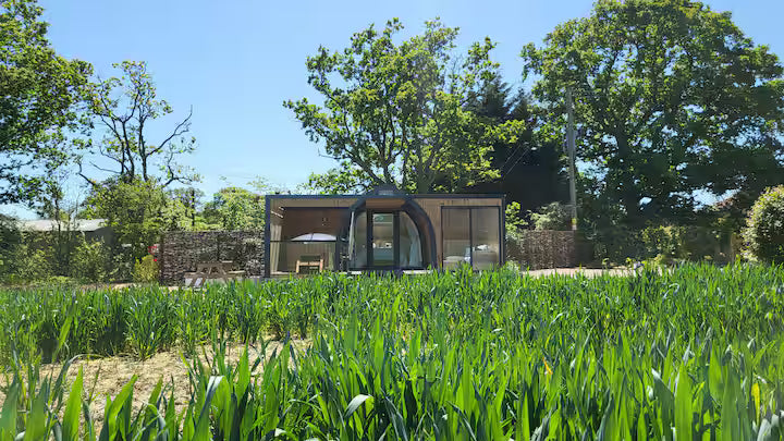 Relaxing Hut & Hot Tub - East Sussex