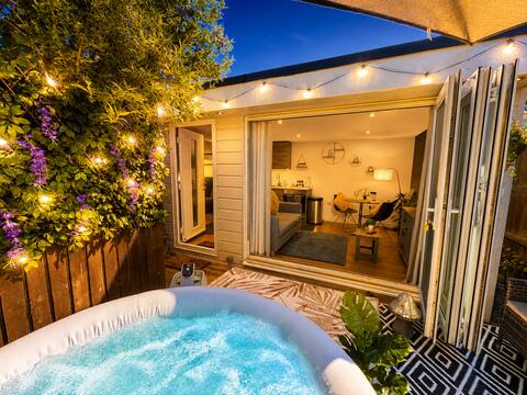 Secluded Lodge - Dorset