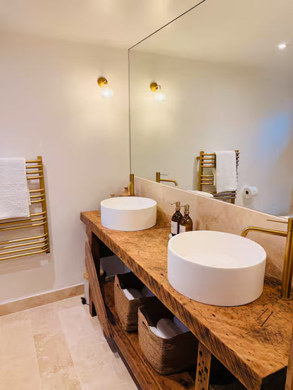 Luxury Roundhouse & Hot Tub - North Curry