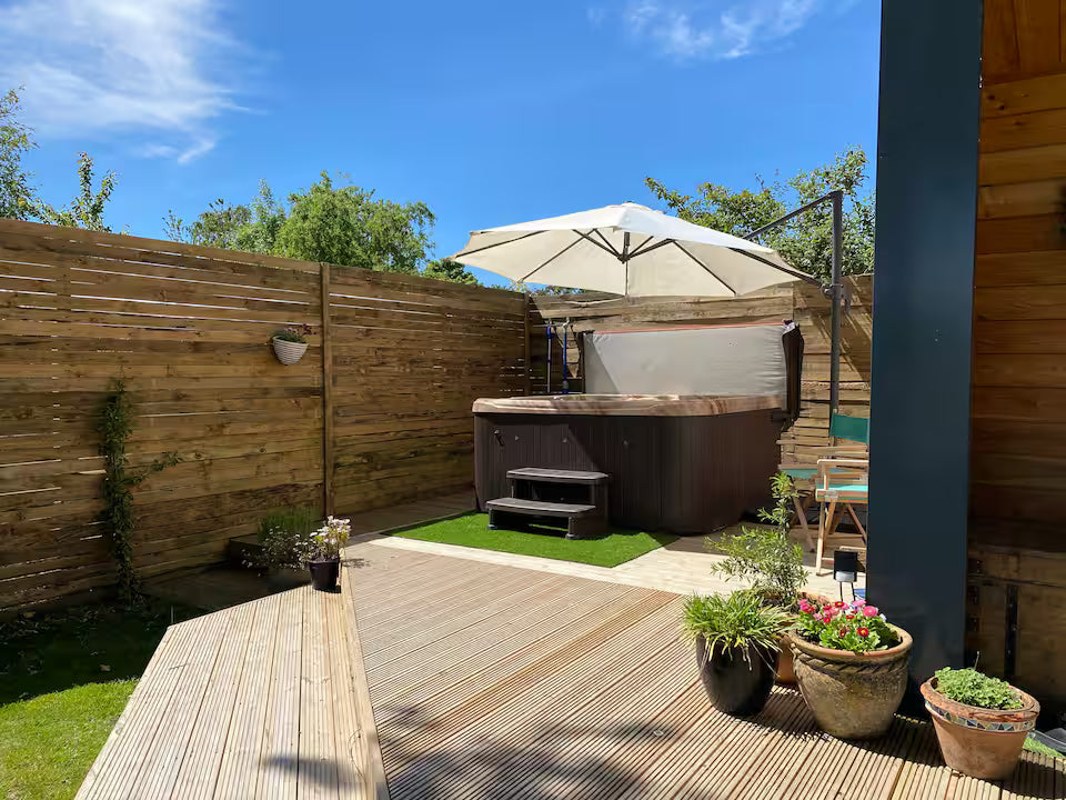 Secluded Cabin - Bransgore - New Forest