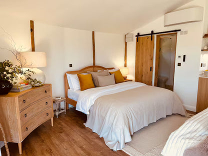 Luxury Roundhouse & Hot Tub - North Curry