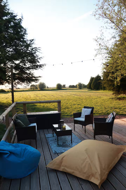 The Hut & Hot Tub - Kent