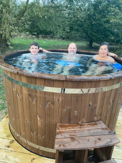 The Hut & Hot Tub - Kent