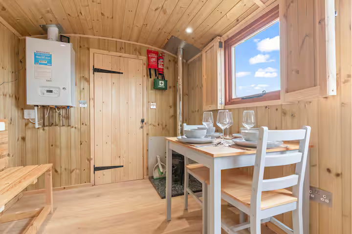 Private Hut & Sauna - Herefordshire
